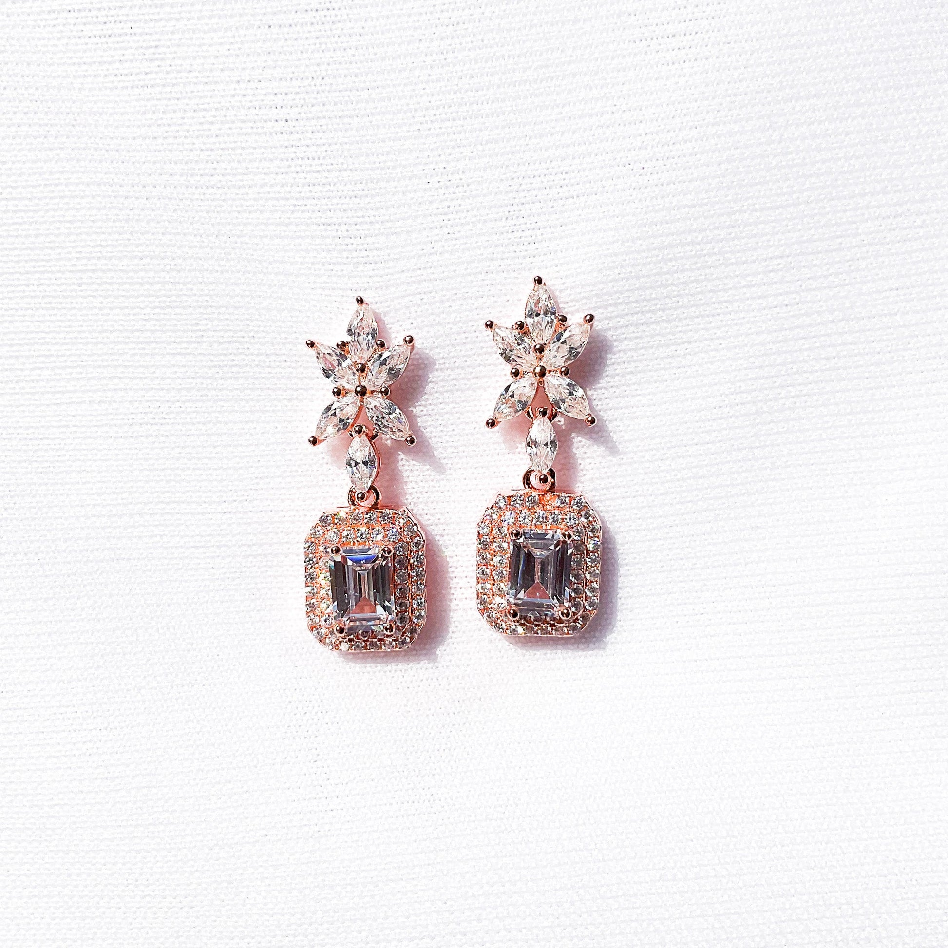 Rose Gold Classic Frost Diamond Earrings - Sparklet