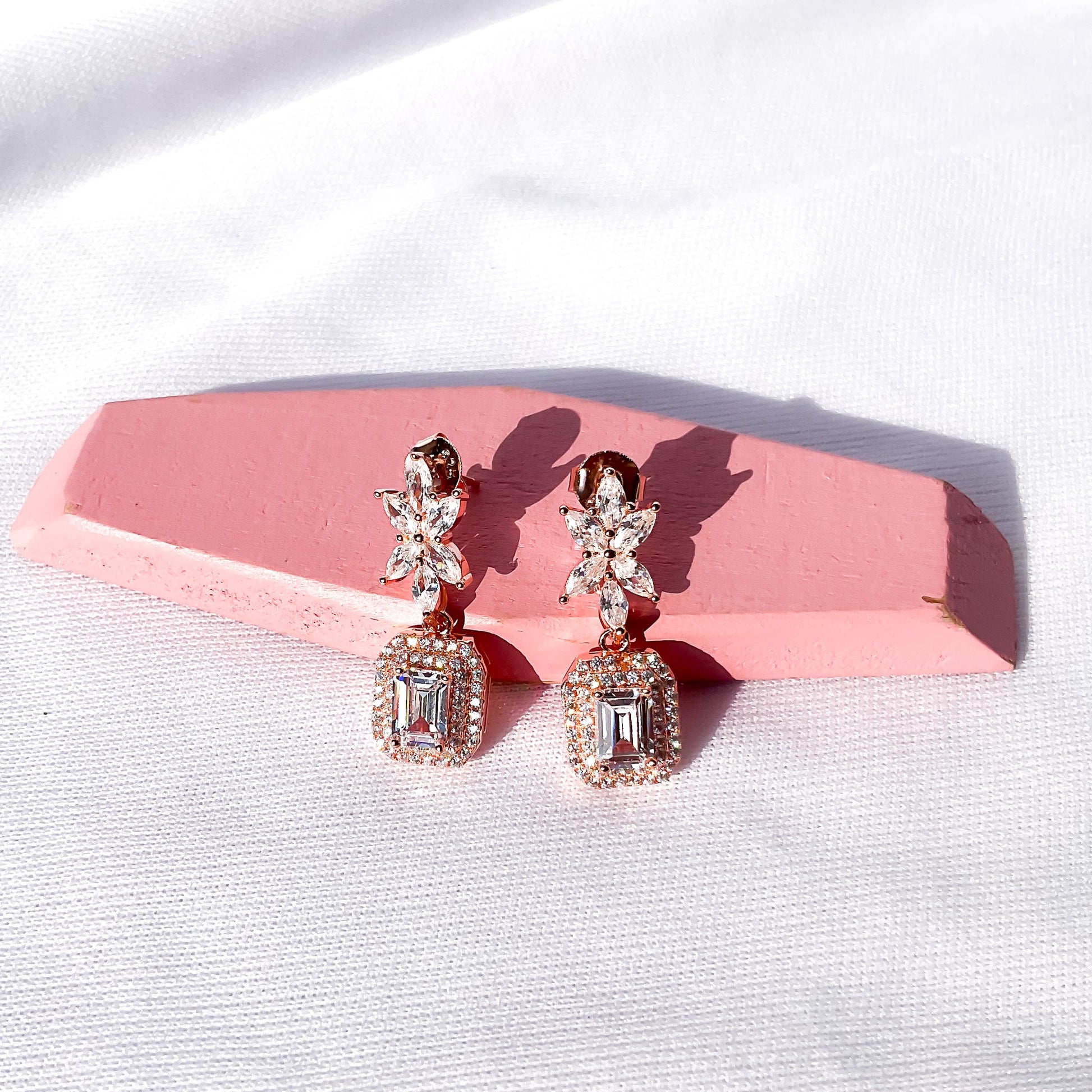 Rose Gold Classic Frost Diamond Earrings - Sparklet