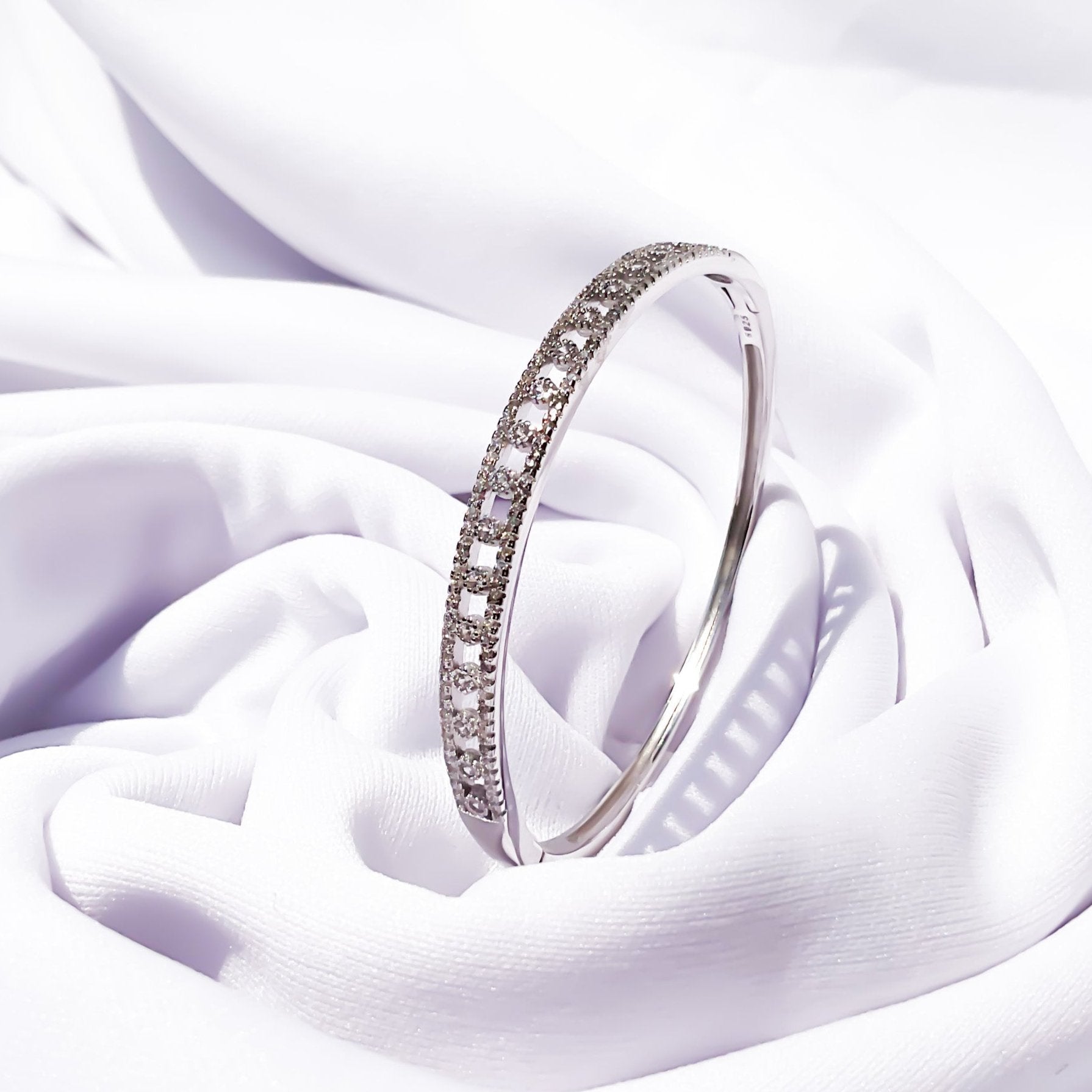 Silver Radiant Diamond Bracelet - Sparklet